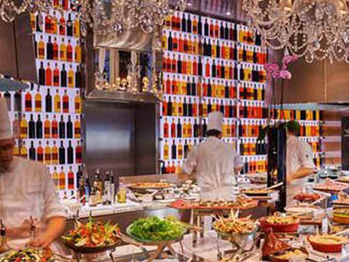 Departures Magazine Spectacular Hotel Breakfasts- Sage sets up a tonic and juice bar at 5-Star Le Royal Monceau Hotel in Paris